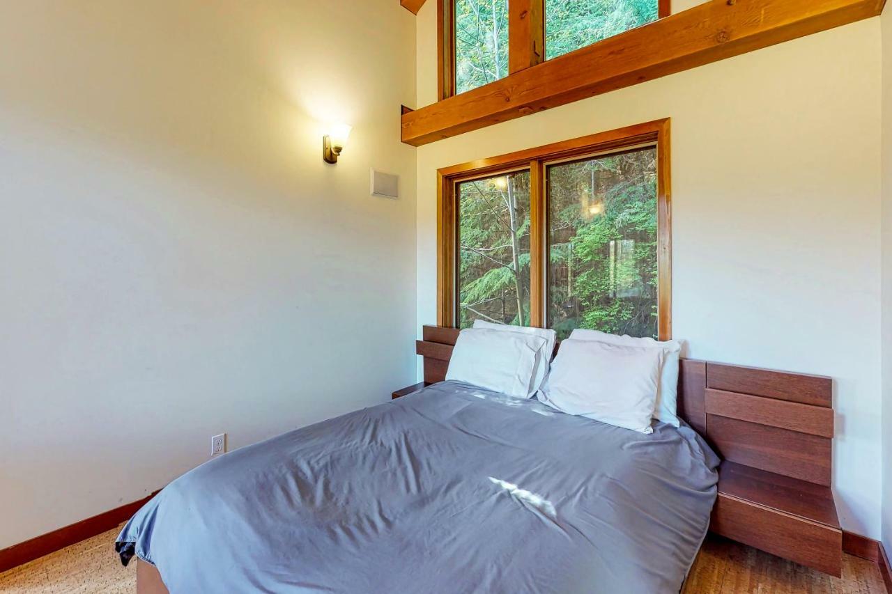 Вилла Woodland Hideaway In The Hills Lake Stevens Экстерьер фото